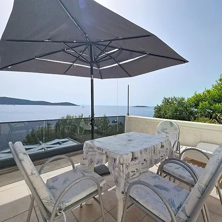 By The Sea-2 By Interhome Apartmán